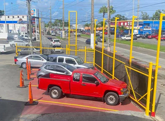 Taller de mecánica - Chiqui's JR Muffler Shop